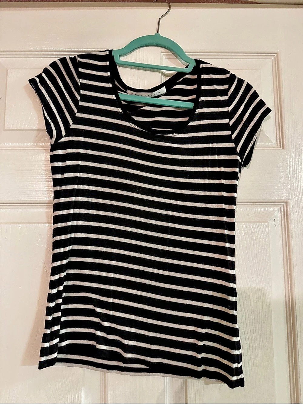 Max Studio Striped Short Sleeve Top in Black & White Size Medium